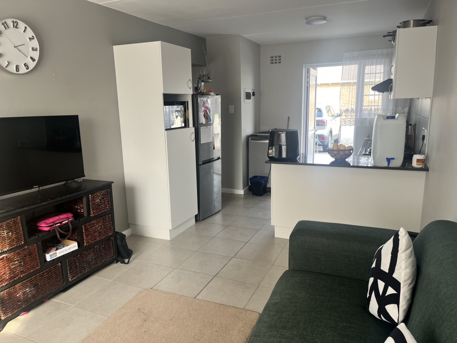 2 Bedroom Property for Sale in Fairview Eastern Cape
